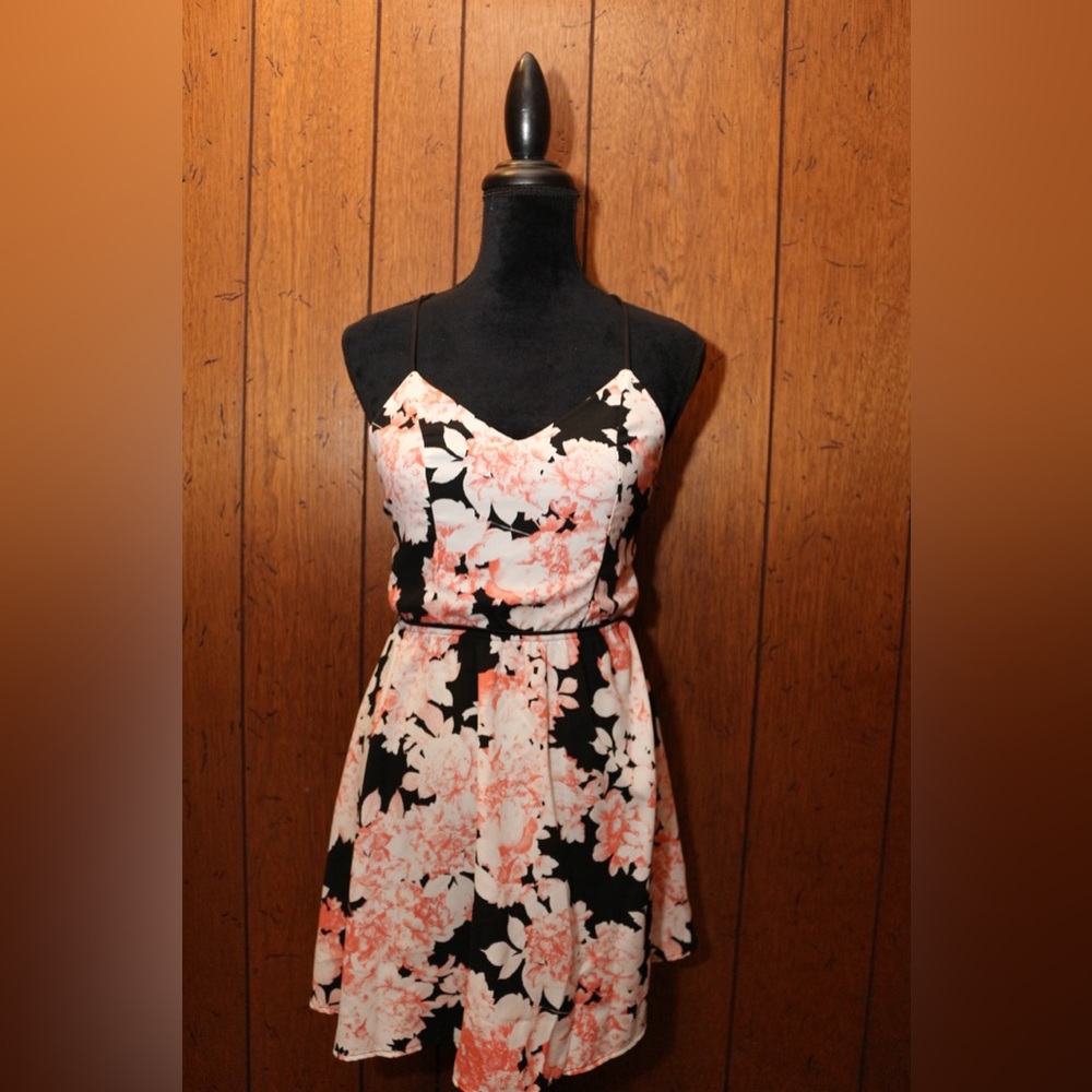 Forever 21 Strapless Dress - Black and Pink Floral